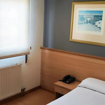 ホテル メトロポル バイ カリス ルーゴ