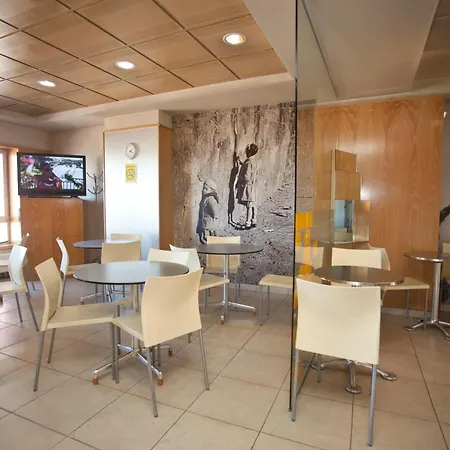 ホテル メトロポル バイ カリス *