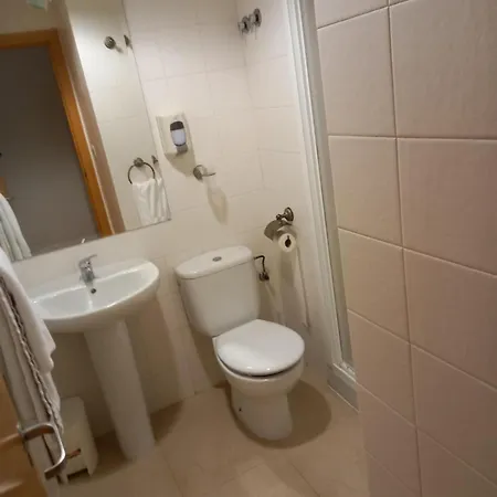 大都会卡利斯酒店 卢戈