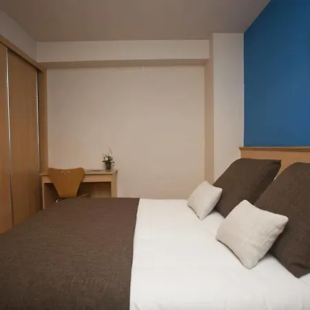 メトロポル バイ カリス *