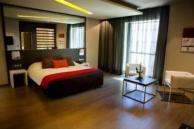 Metropol By Carris Lugo