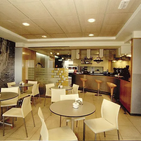 Metropol By Carris Hotel