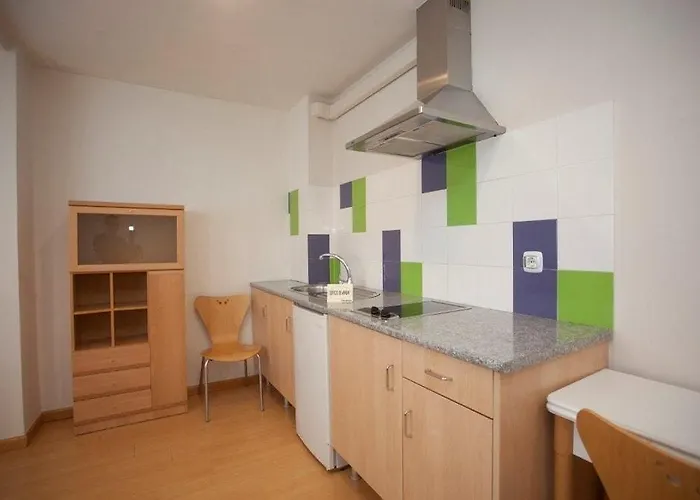 Metropol By Carris Hotel *