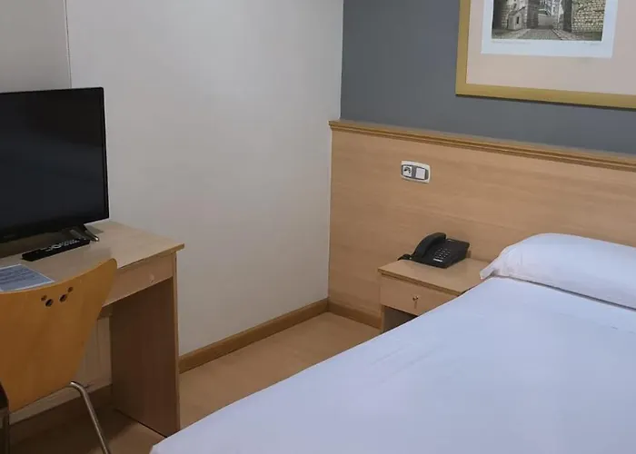 Metropol By Carris Hotel *