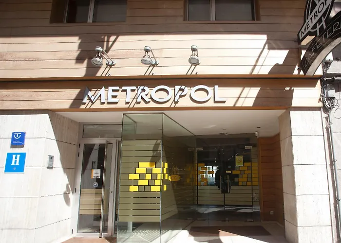 Metropol By Carris Hotel